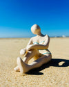 Sculpture en céramique "Femme à la plage"
