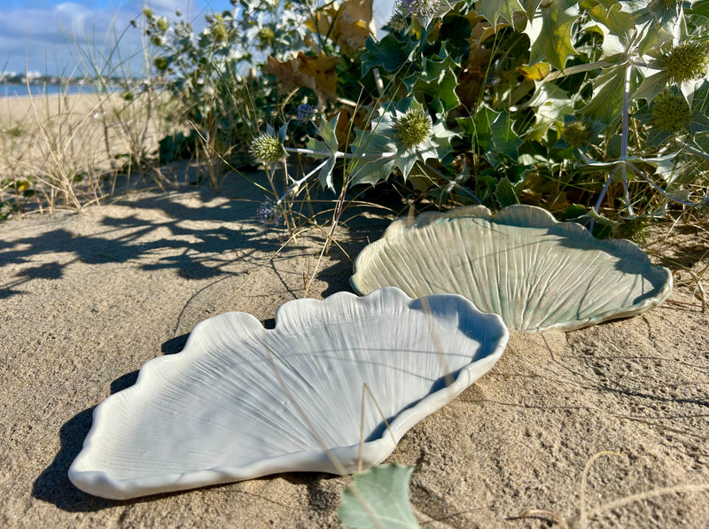 Petit plateau en céramique artisanale
