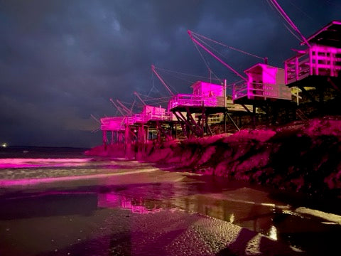 Les carrelets de Pontaillac by night - rose - impression sur aluminium Dibond