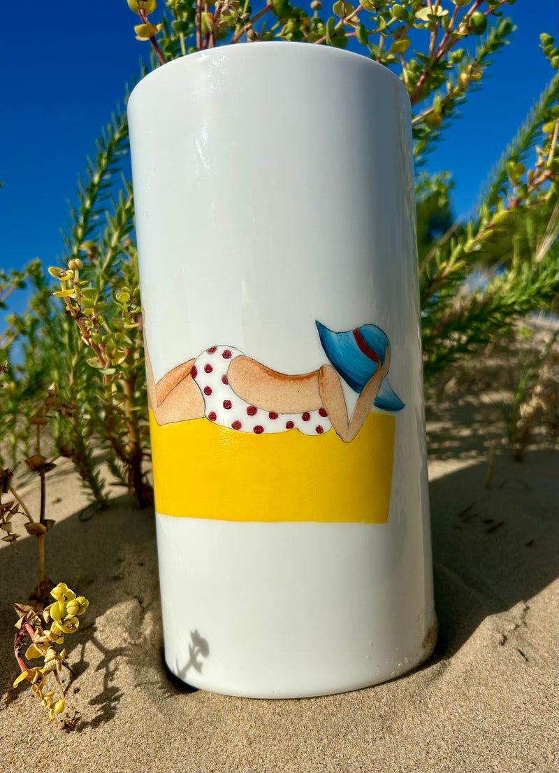 Vase cylindrique en porcelaine, collection "Les baigneuses" T1