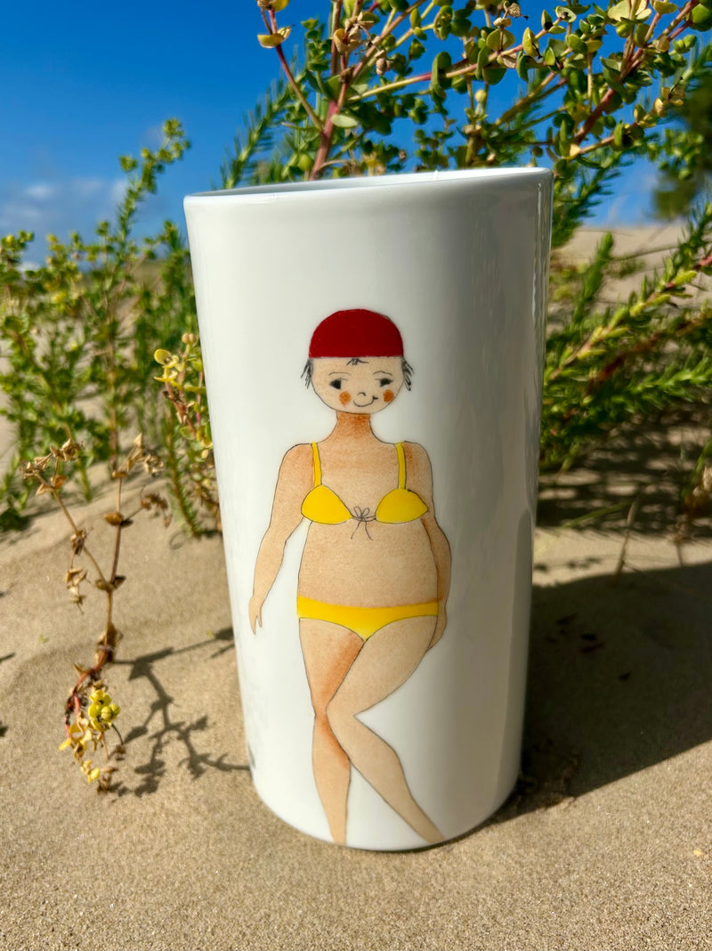 Vase cylindrique en porcelaine, collection "Les baigneuses" T1