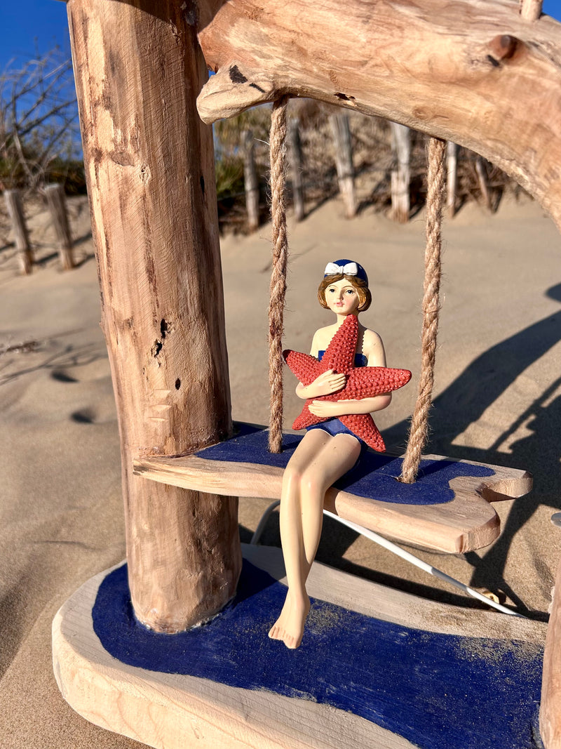 Lampe en bois flotté avec baigneuse
