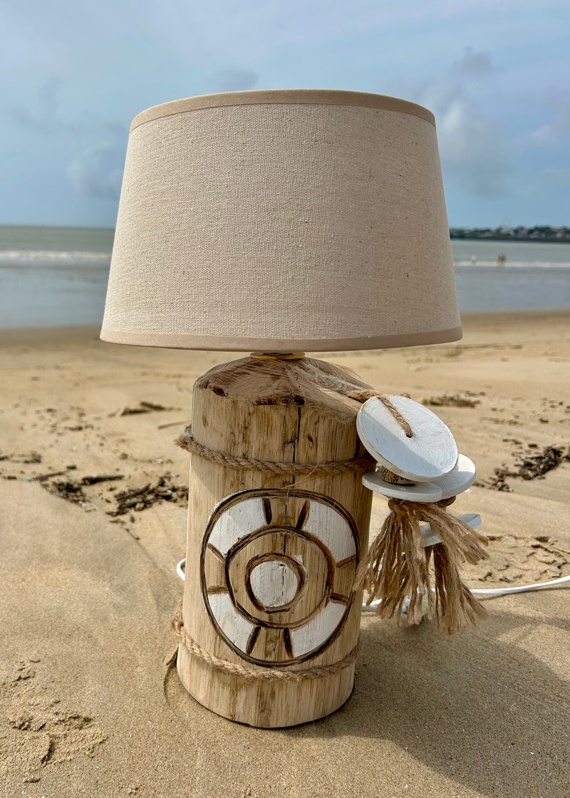 Lampes artisanales en bois recyclé "Lueurs d’Océan"