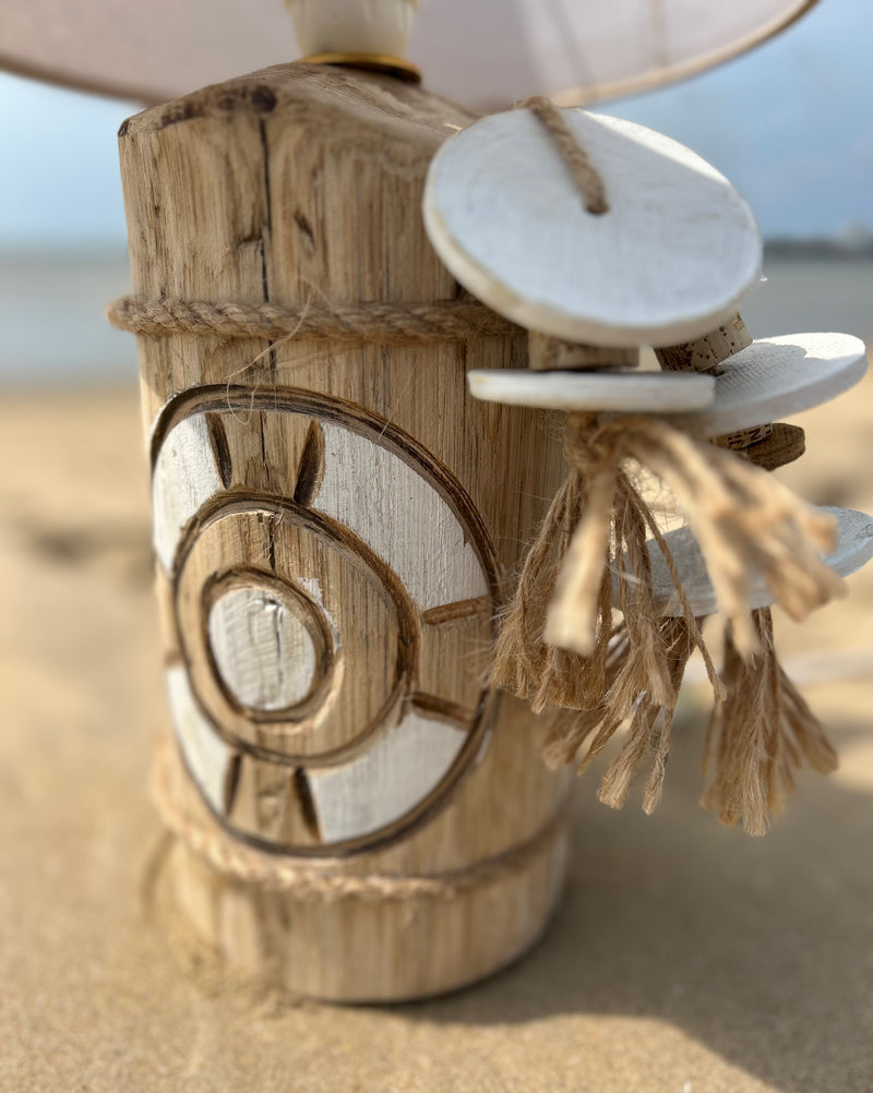 Lampes artisanales en bois recyclé "Lueurs d’Océan"
