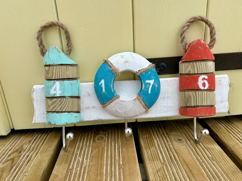 Patère murale en bois - Style bord de mer - 2 à 4 crochets métalliques