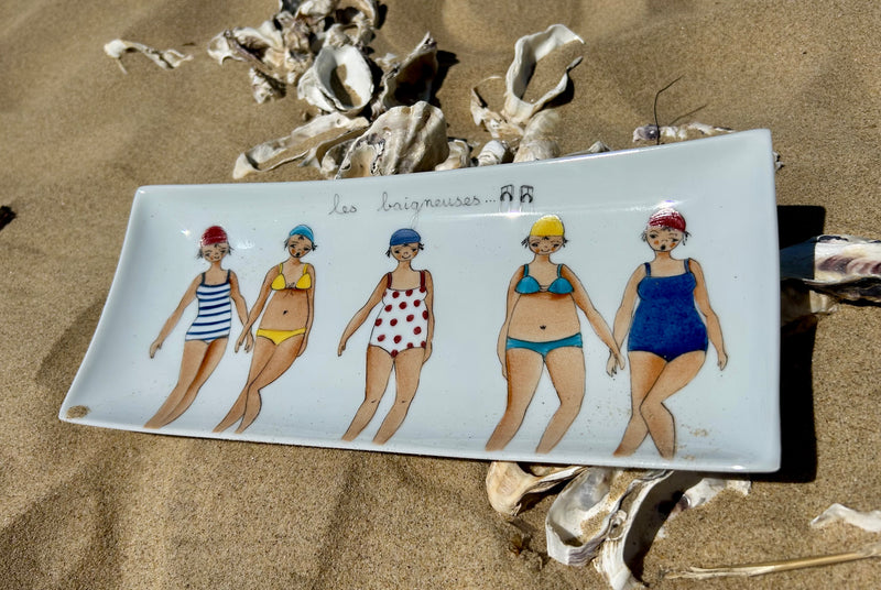 Plat à cake motif baigneuses
