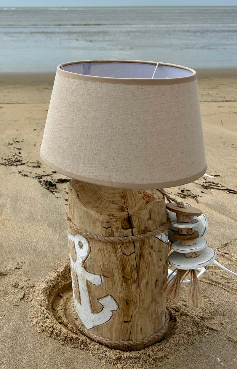 Lampes artisanales en bois recyclé "Lueurs d’Océan"