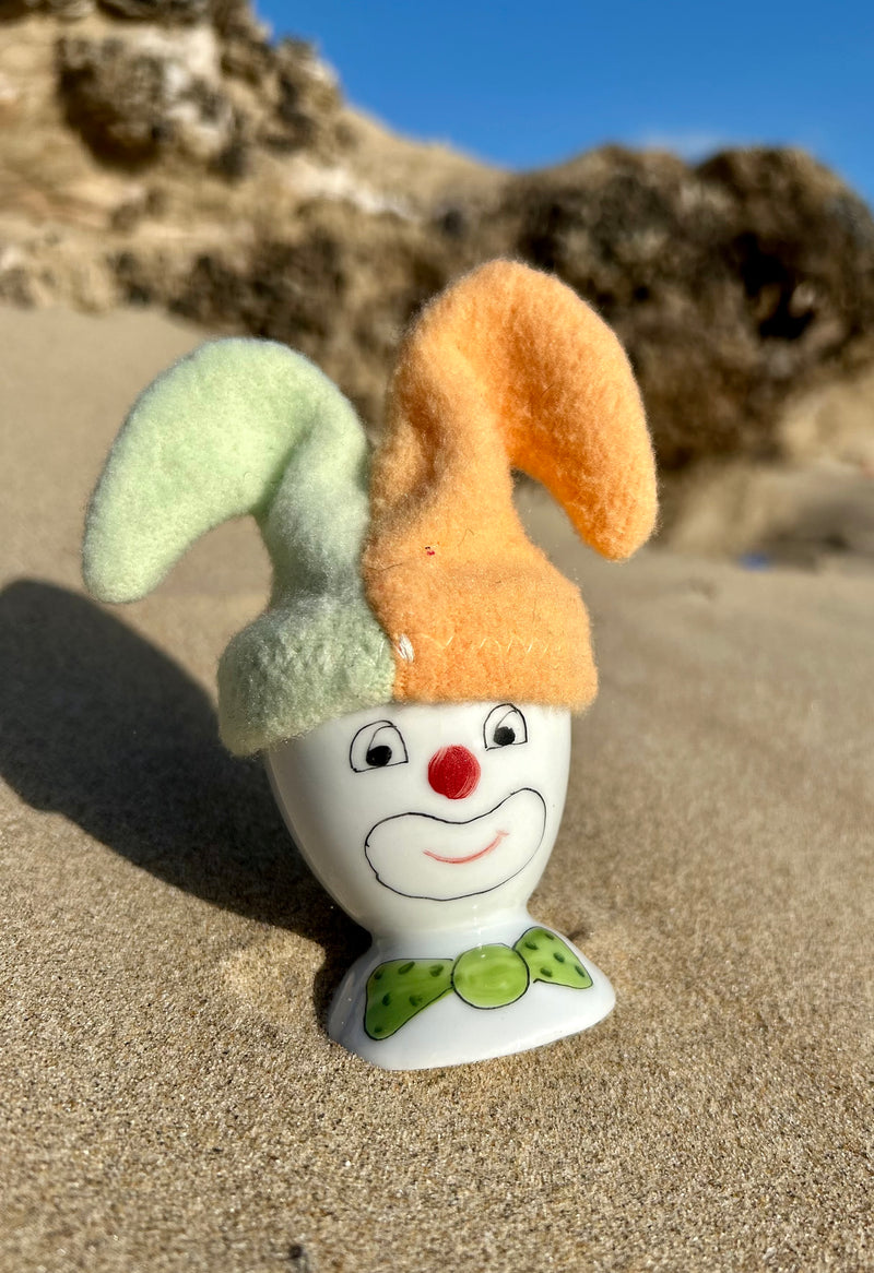 Coquetier en porcelaine – modèles originaux et ludiques