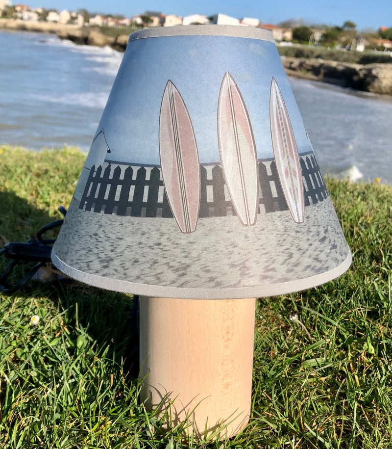 Lampe en bois forme cylindre T1